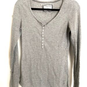 Aeropostale Gray Thermal Henley Long Sleeved